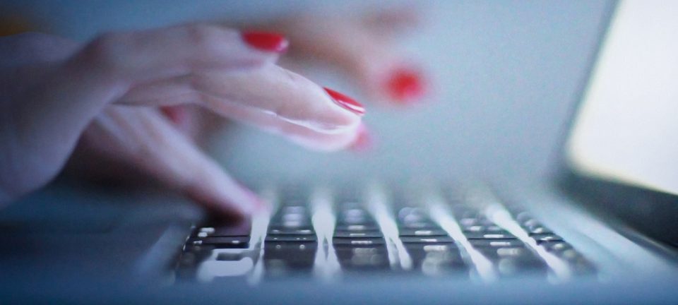 Recognizing Lonely Heart Scams